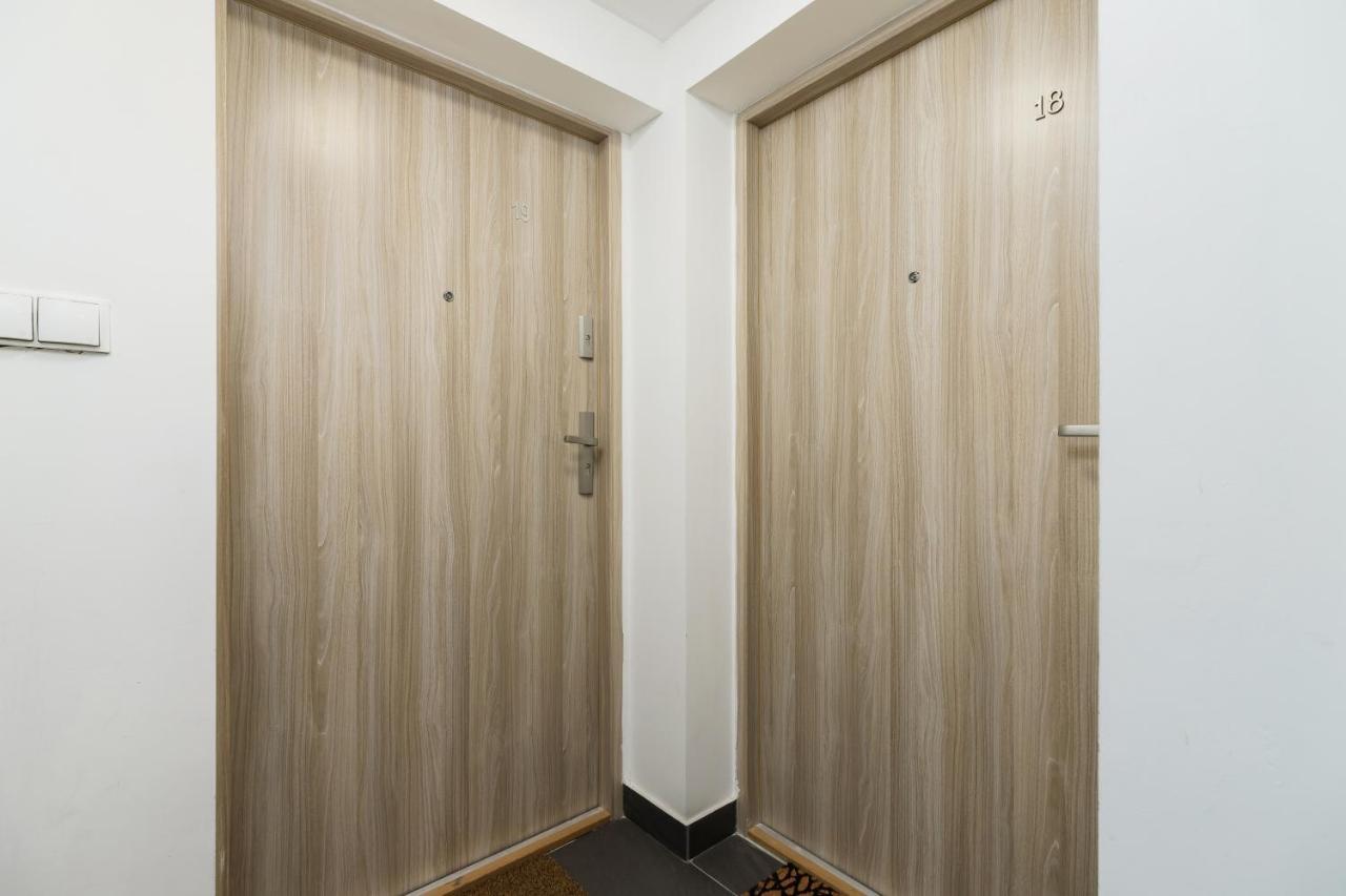Apartament Modern Stachowicza Cracow By Renters *