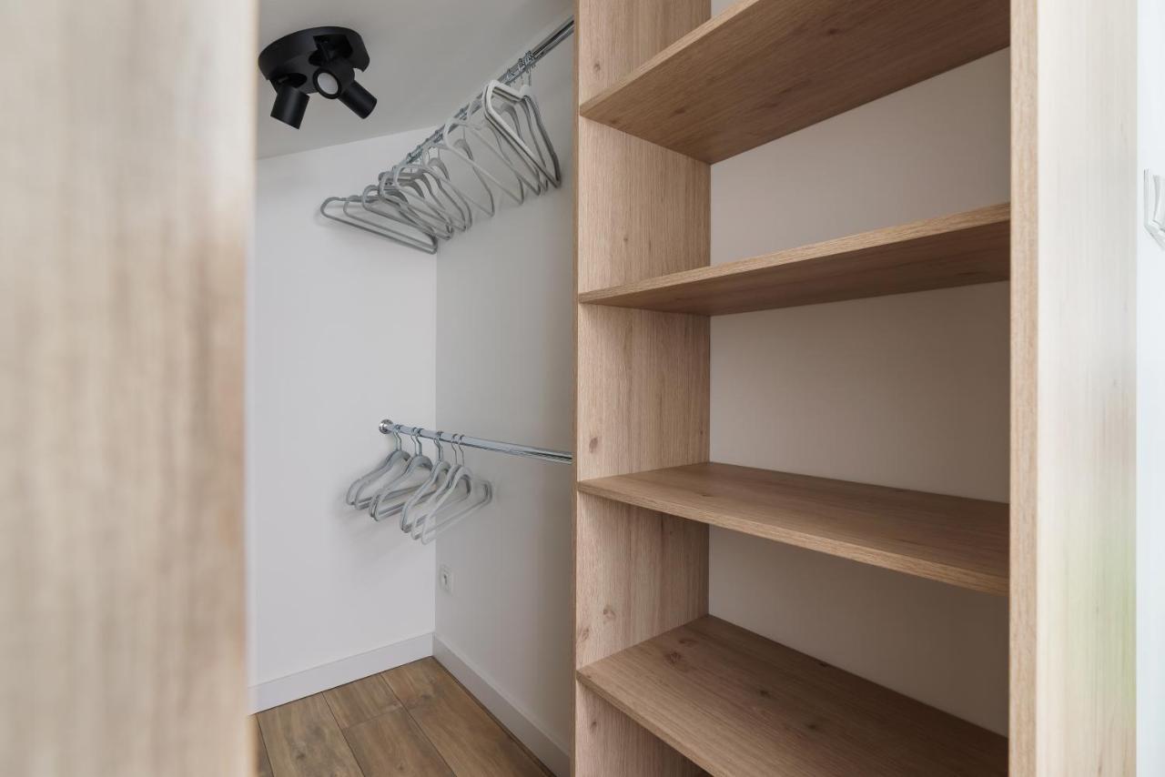 Modern Stachowicza Cracow By Renters Appartement Krakau
